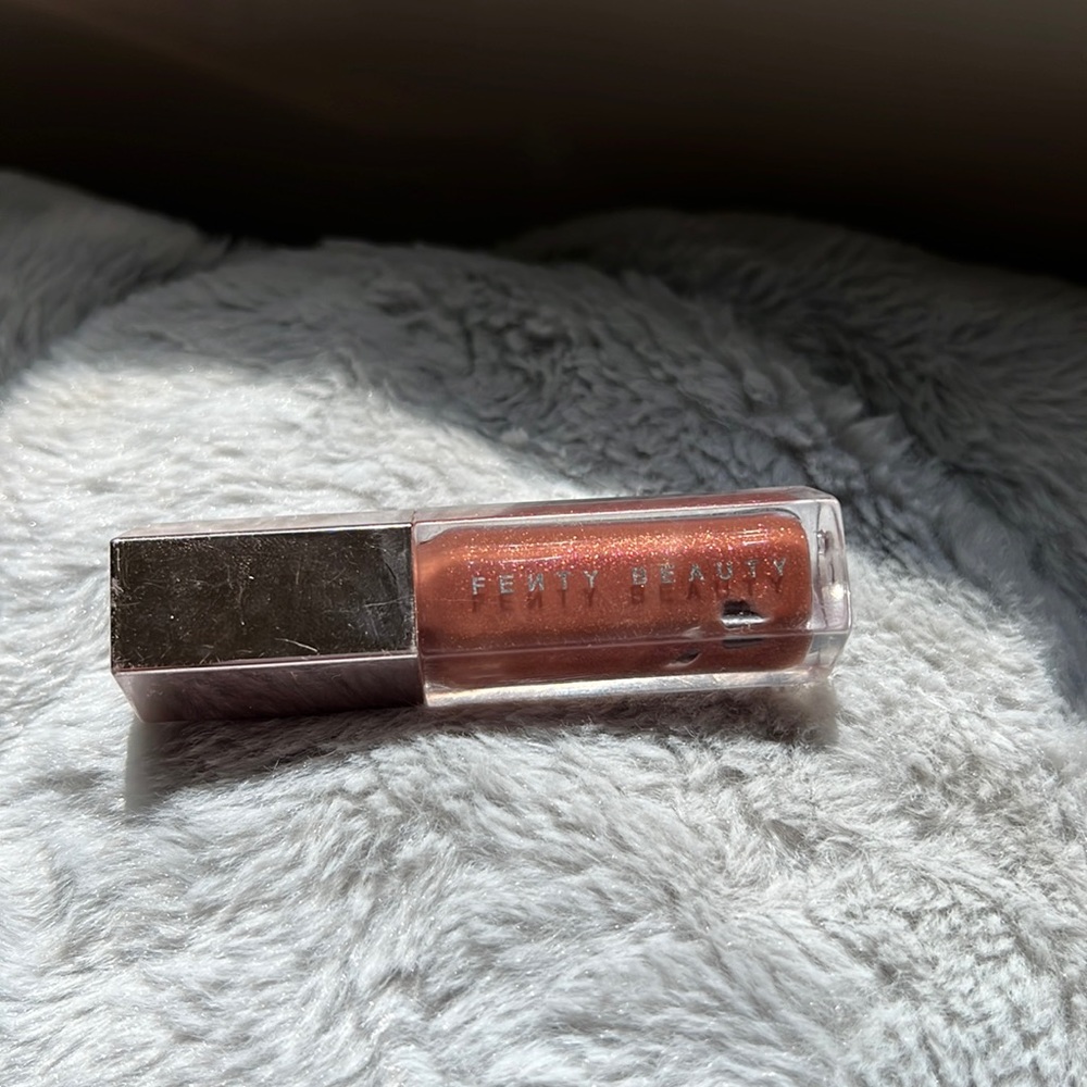 Fenty Beauty Gloss Bomb Lip Gloss